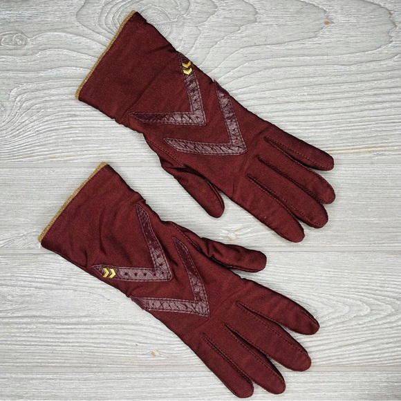 isotoner Accessories Vintage Isotoner By Aris Cashmere Lined Red